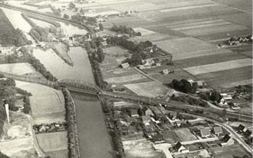 Image - Erste Bewohner mit Bau des Kanals